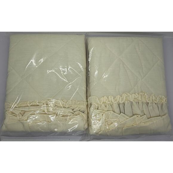 Wilkinson Vintage NOS Pair of White Quilted Ruffled Pillow Shams Standard NWT